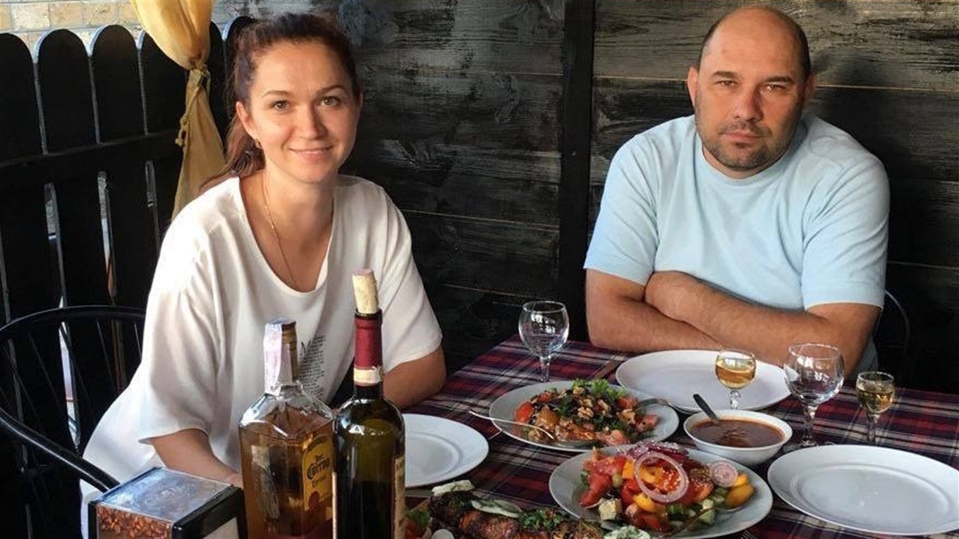 Переможниця фотоконкурсу “Обличчя волноваської поліції” святкувала перемогу в ресторані “Кара-Бала"