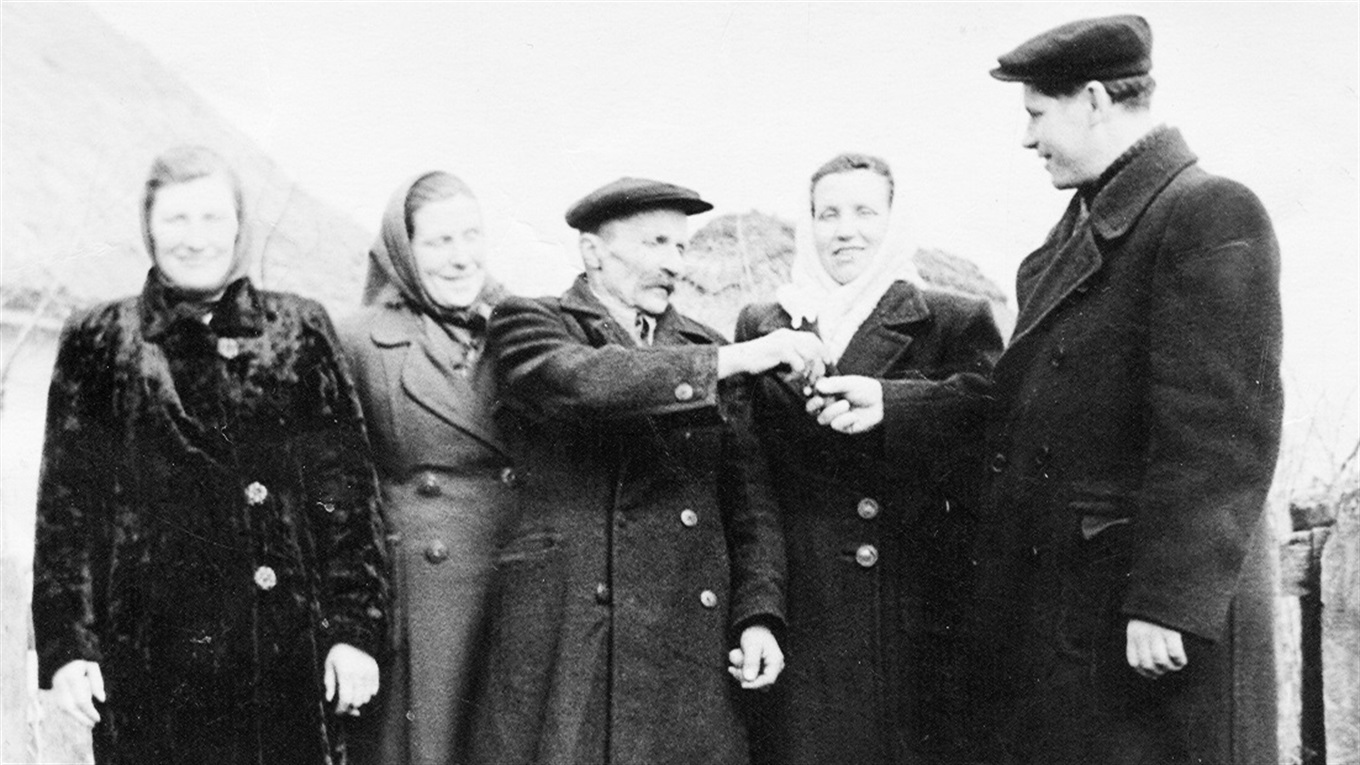 Великдень у Старокостянтинові шістдесят і більше років тому. Фотоісторія у знайдених знімках
