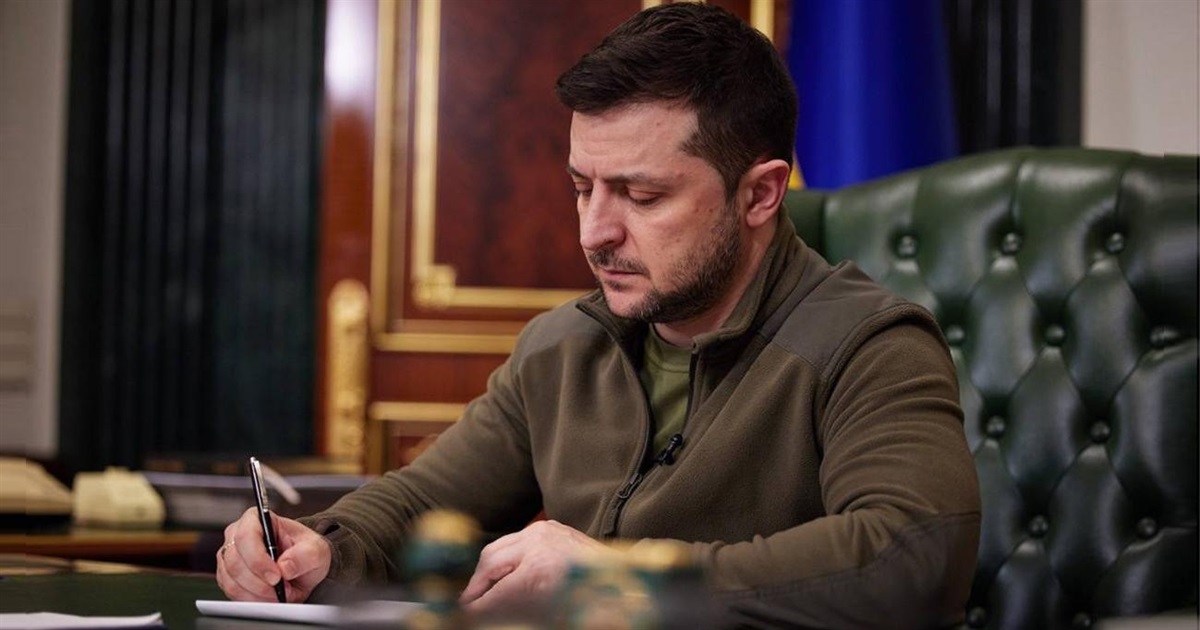 Зеленський ввів у дію санкції проти російських артистів, які виправдовують війну: хроніка 7 січня