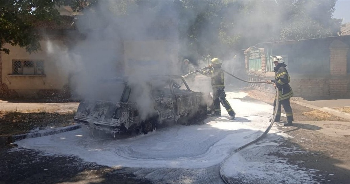 В центрі Ізмаїла згорів автомобіль