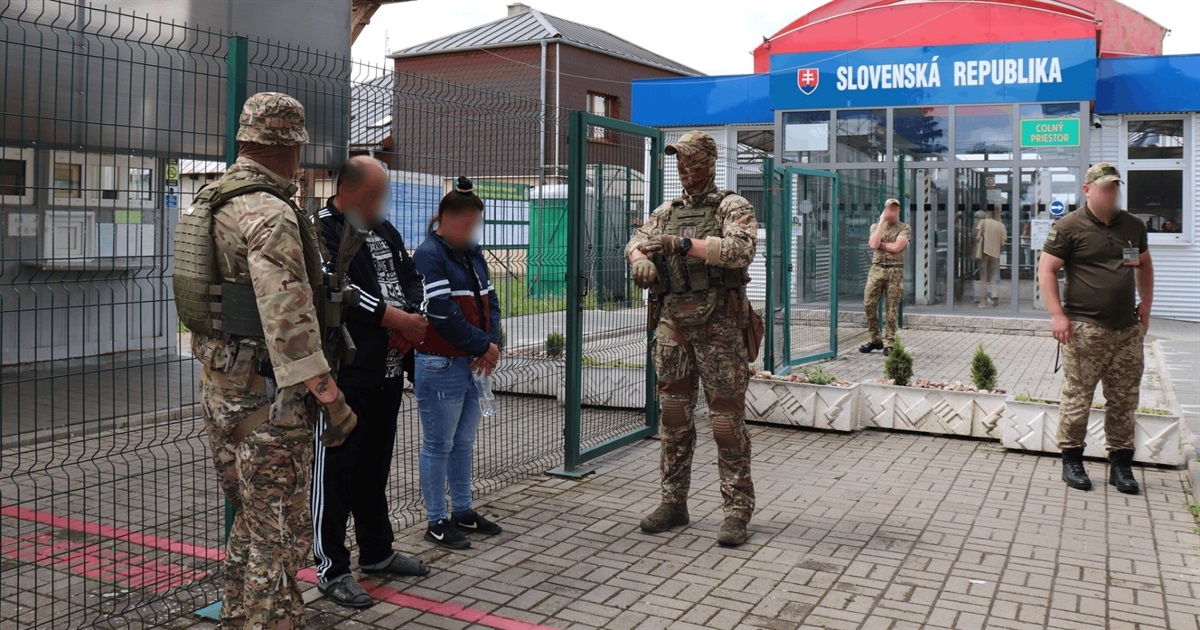 Затримали чоловіка, який за 5 тисяч доларів викупив у матері дитину, щоб продати за кордон