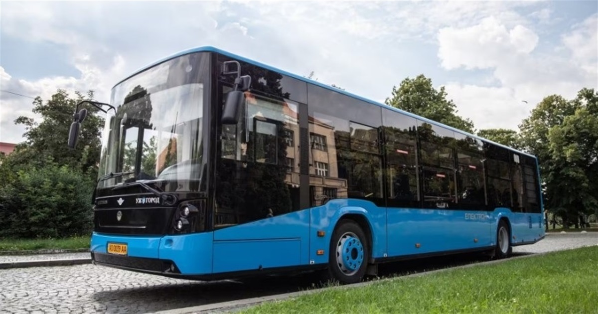 З вокзалу — прямо до кордону. Ужгород запускає автобус до Словаччини