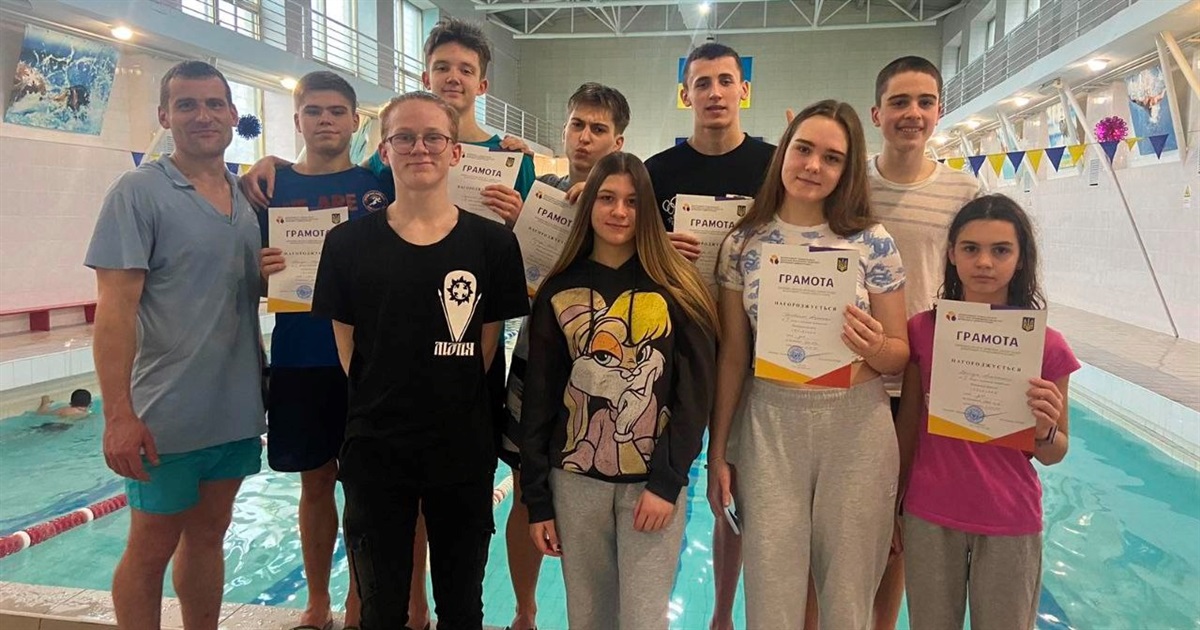 11 призових місць вибороли жмеринчани на зимовому чемпіонаті з плавання