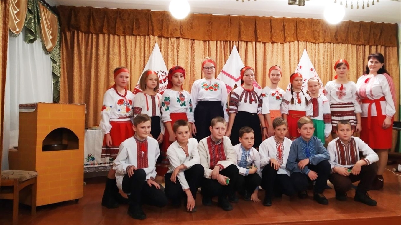 Шестикласники Любахівської школи провели Андріївські вечорниці