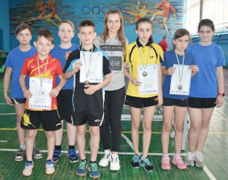 Юні тенісисти повернулись з чемпіонату зі «сріблом» і «бронзою»