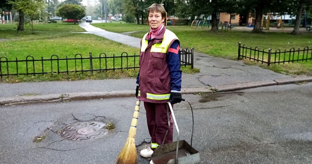 У Звягелі оголосили конкурс на кращого двірника — переможця визначатимуть містяни