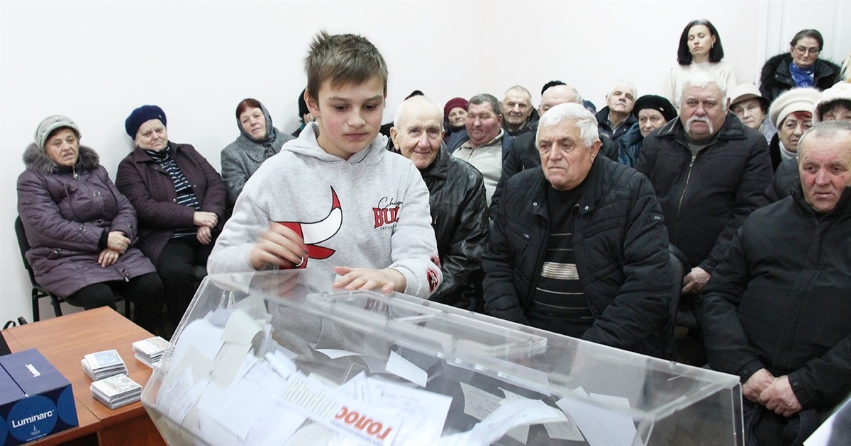 85 призів до 85-річчя чортківської газети «Голосу народу»: розіграш відбувся, переможці відомі
