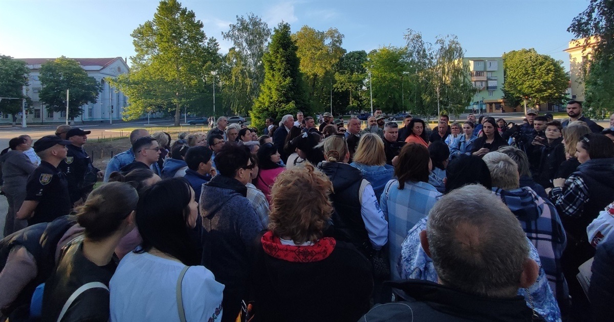 В Ізмаїлі родини загиблих захисників відстояли право на гідне вшанування пам'яті полеглих героїв