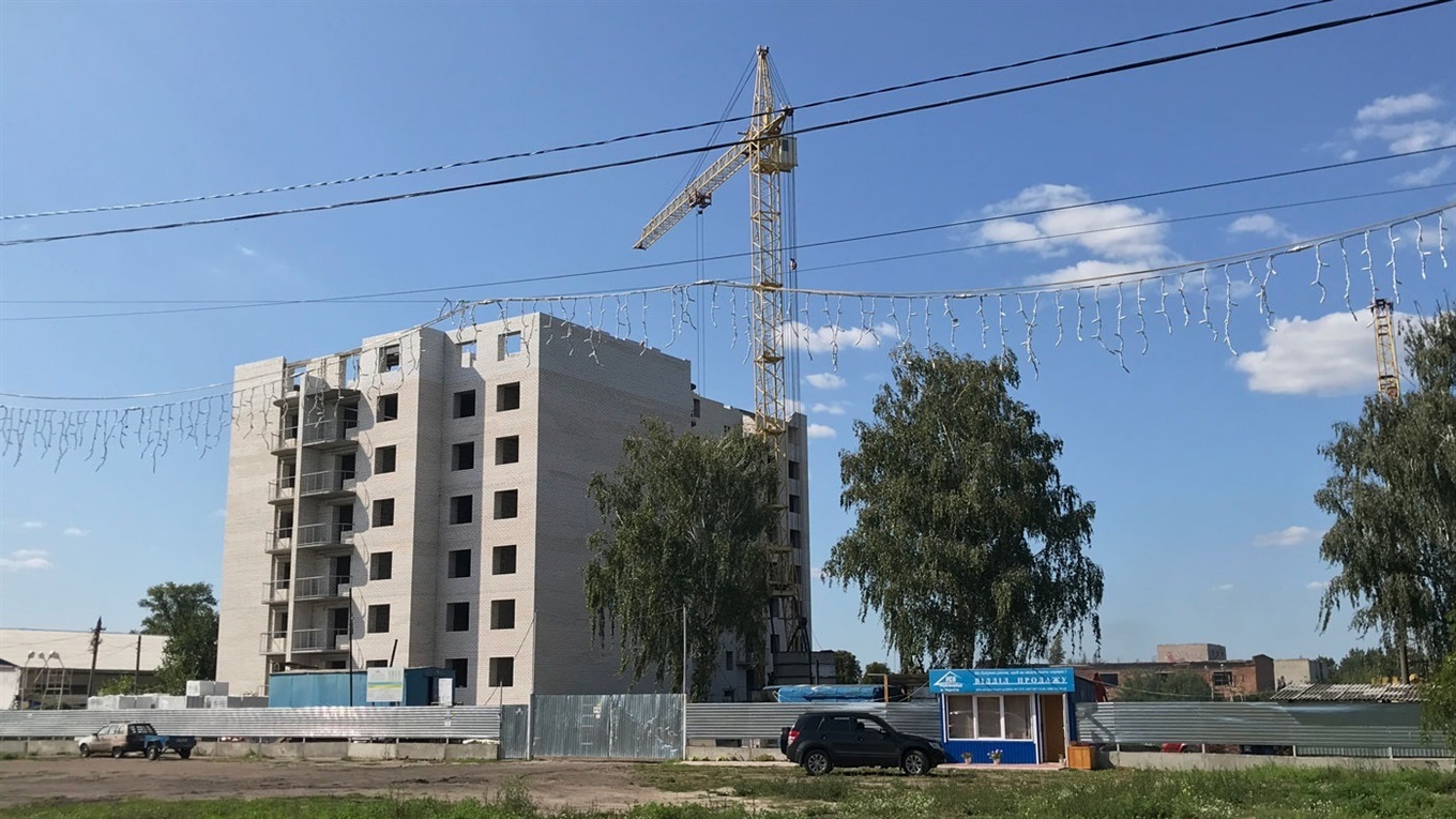 У Конотопі добудовують першу з часів незалежності багатоповерхівку. Вже продають квартири