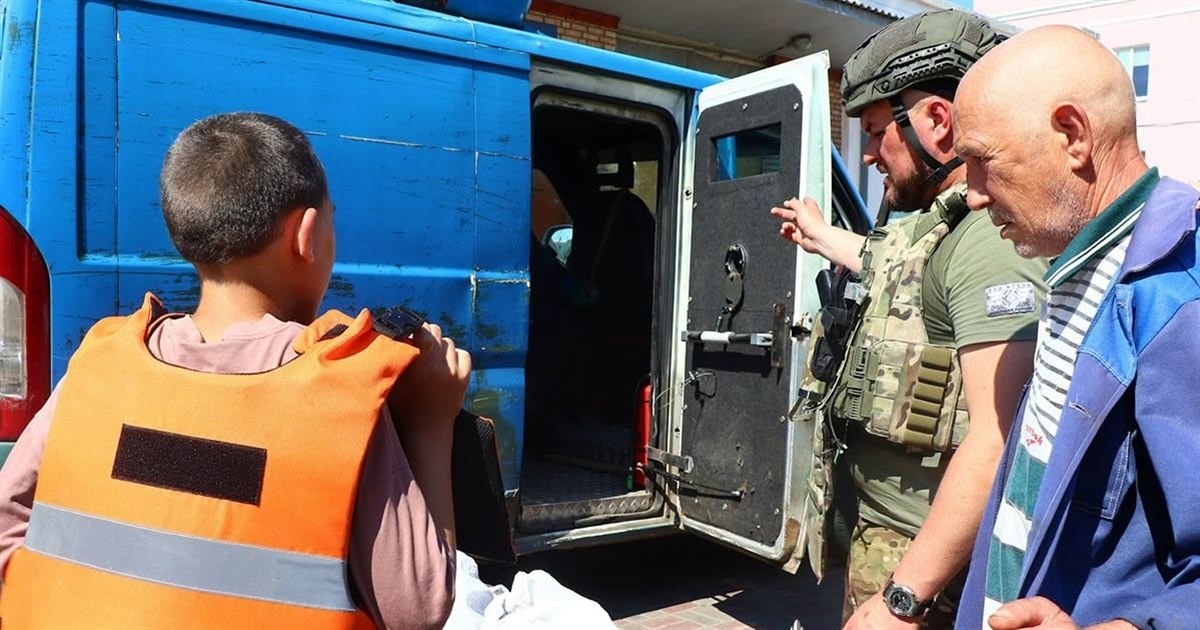 “Змоги заїхати туди вже немає”. З Дружківки евакуювали родини з трьома дітьми