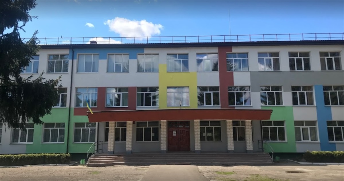 10 комп'ютерів за вакцинацію: школа з Сарненського району перемогла у всеукраїнському конкурсі