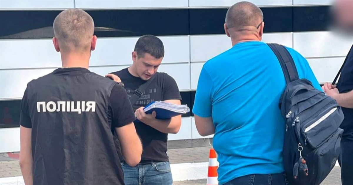 Гендиректора заповідника на Київщині викрили у вимаганні 100 тисяч гривень хабаря