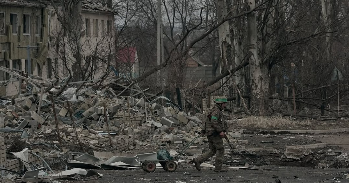 Військовий врятував ікони з руїн у Костянтинівці. Тепер вони зберігаються у Ковельському музеї