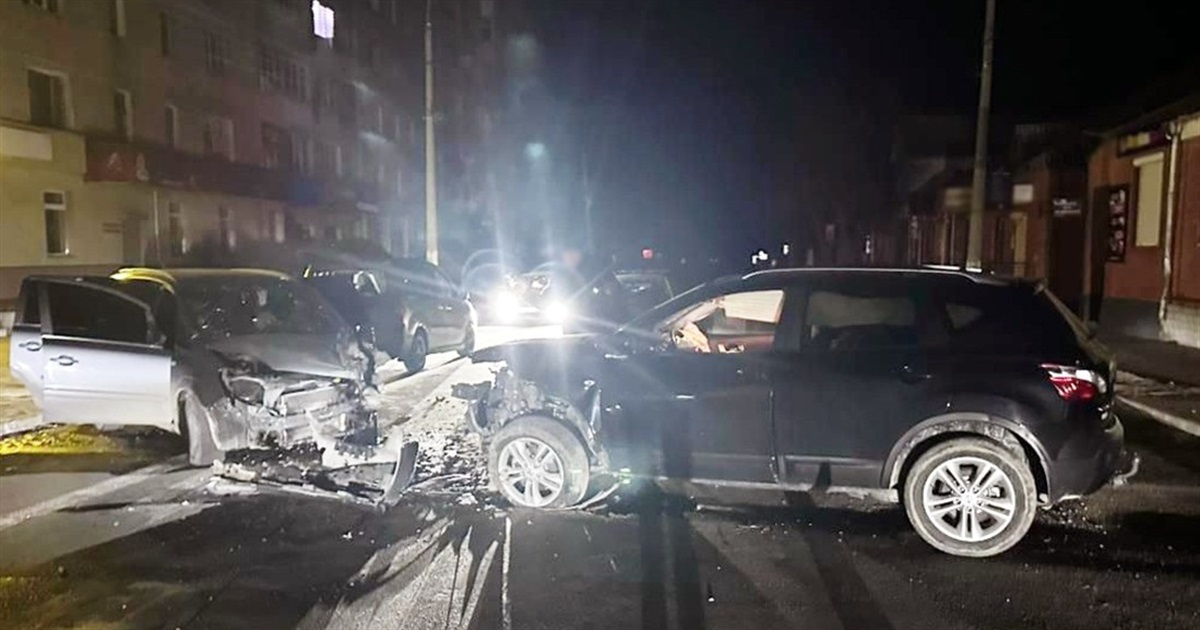 У Звягелі поліцейські затримали підозрюваного у викраденні автомобіля та вчиненні ДТП з потерпілими