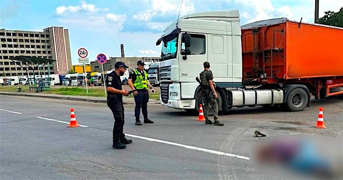 В Измаиле фура раздавила пешехода: пенсионер просто пытался перейти дорогу