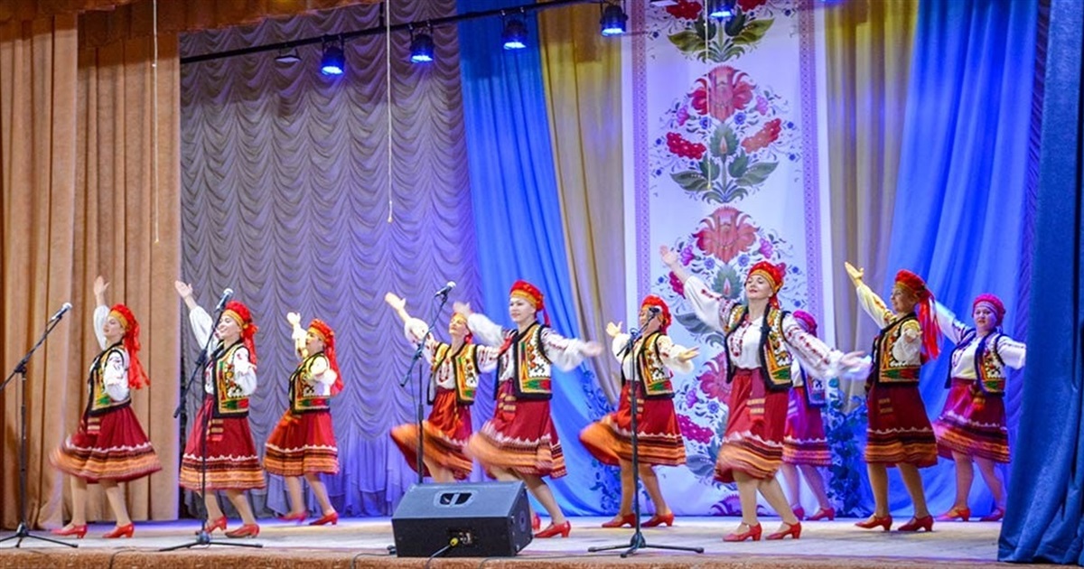 У Кагарлику на урочистостях до Дня працівників культури зібрали близько 10 000 гривень нашим воїнам