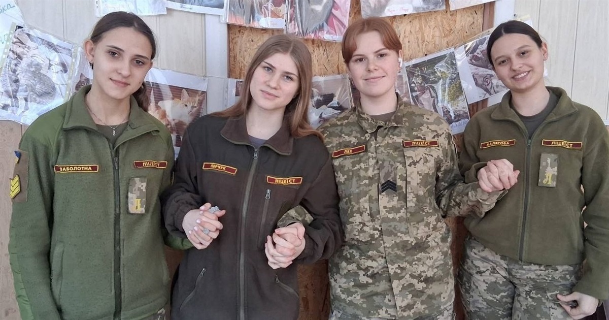 У переяславському ліцеї "Патріот" провели благодійну акцію на підтримку притулку "Кіт у чоботях"