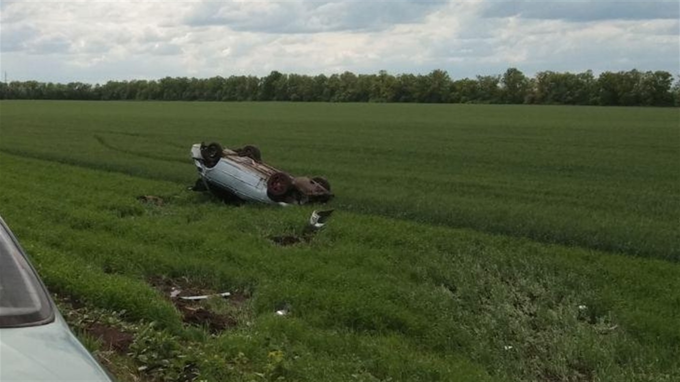 Смертельна ДТП на Лозівщині: водій легковика загинув на місці