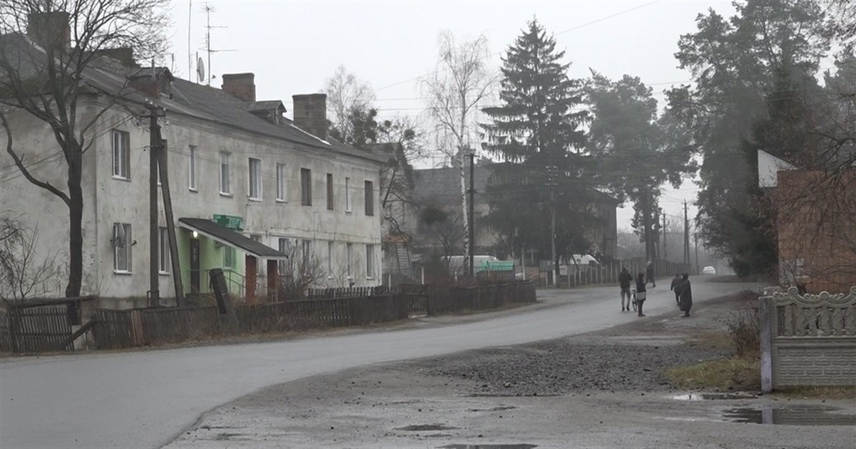 Жителі ще однієї громади на Звягельщині відмовляються від перейменування свого селища