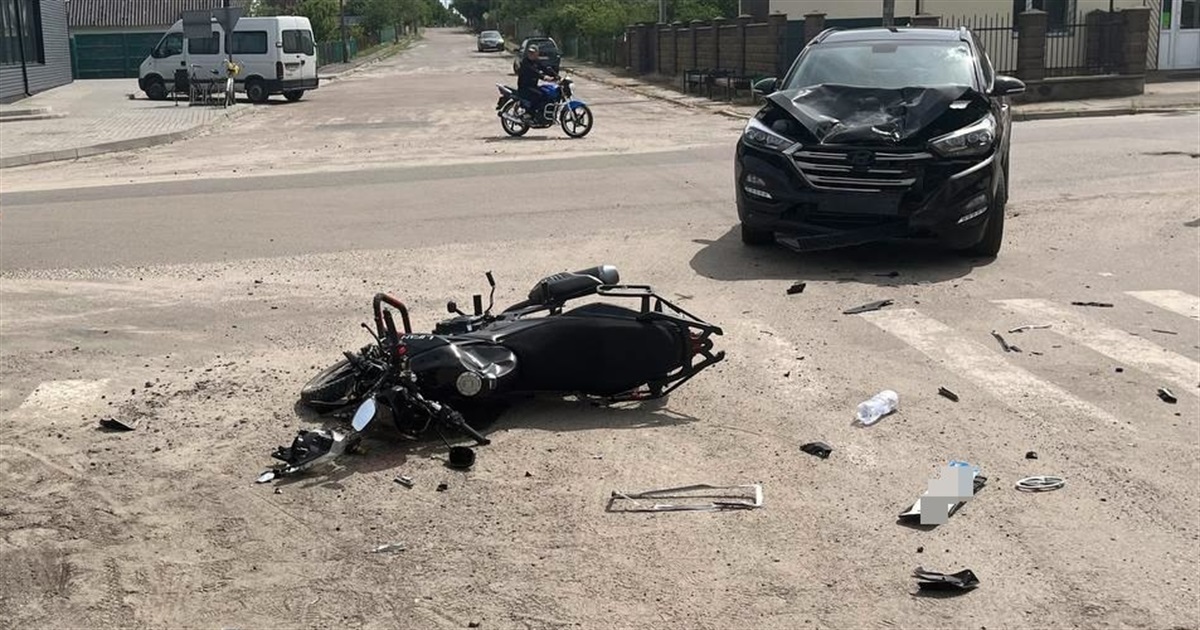 У Володимирці на сумнозвісному перехресті знову ДТП - двоє потерпілих. Хлопці в реанімації