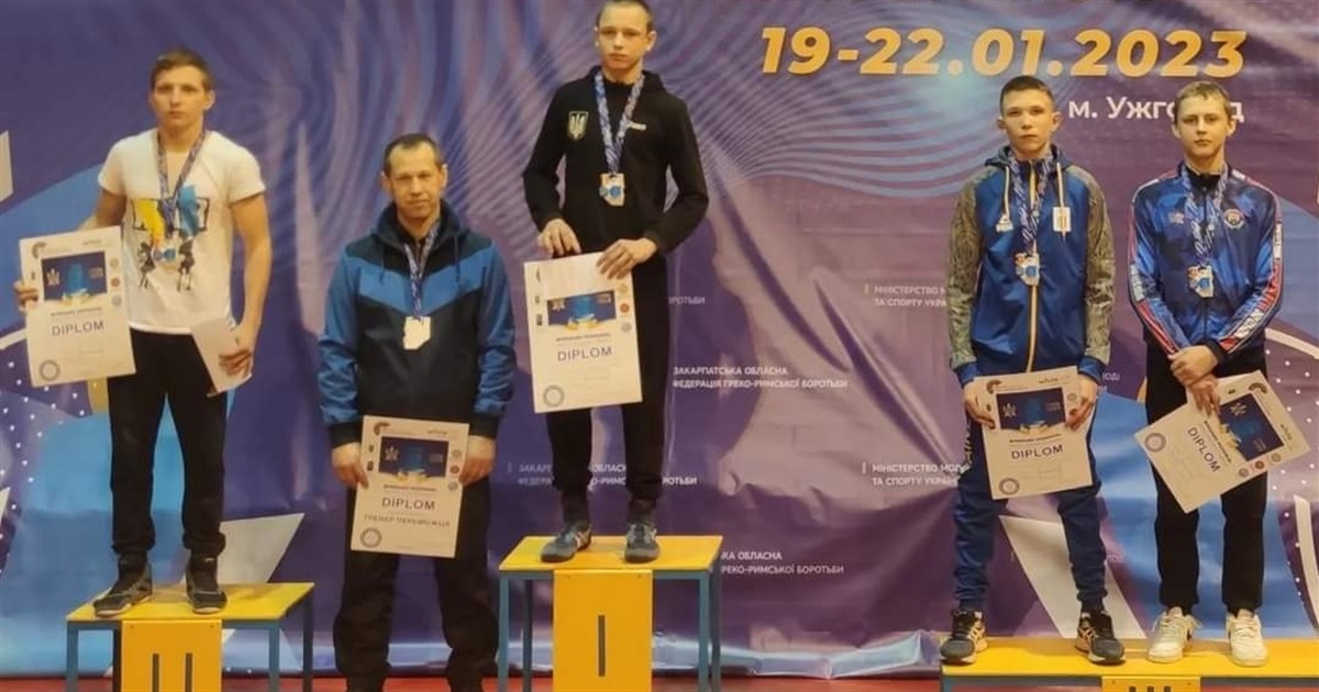 Южноукраїнські борці знову з нагородами: з Ужгорода привезли додому три медалі та великий досвід