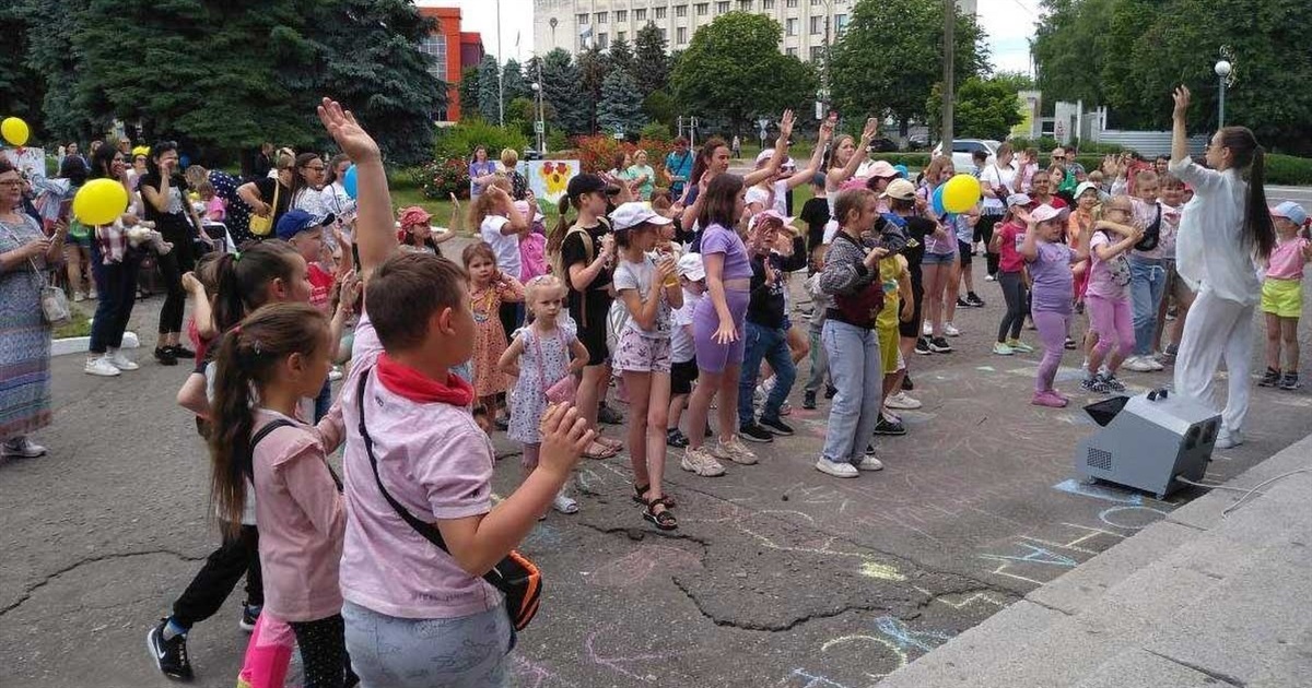 Ігри, конкурси, флешмоби, майстер-класи: як розважали дітей в Кагарлику