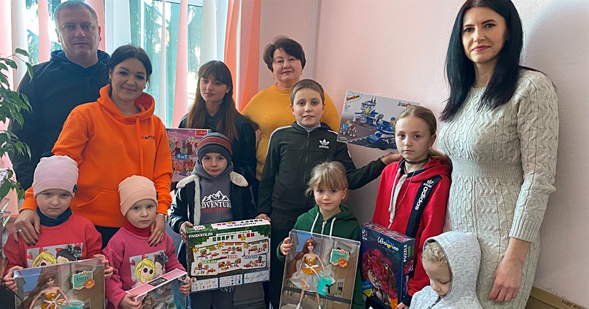 У Жмеринці діти, які перебувають в складних життєвих обставинах, отримали подарунки від «Home Net»