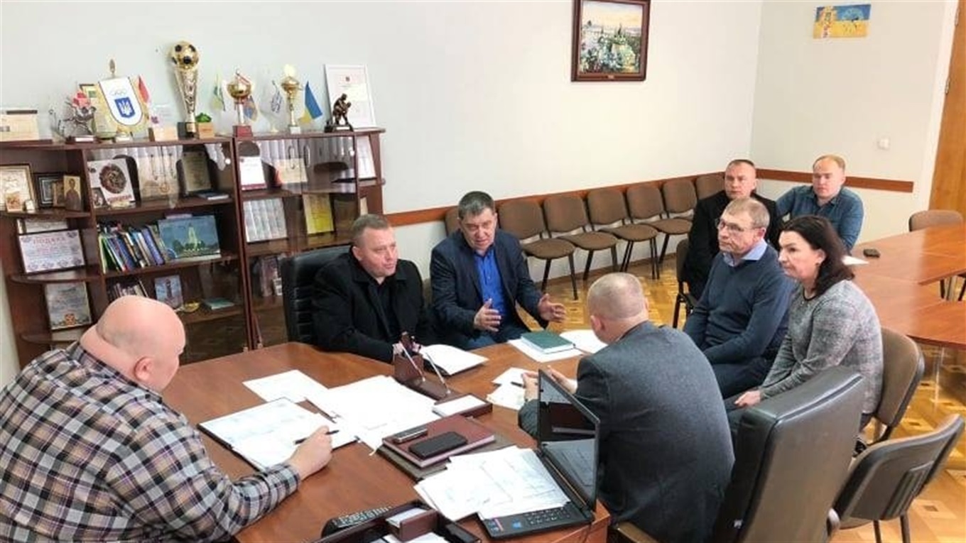 У Жмеринці обговорюють шляхи подолання стихійної торгівлі