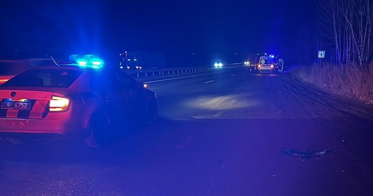 Поблизу Олександрівки під колесами Infiniti загинула жінка: поліція встановлює особу загиблої