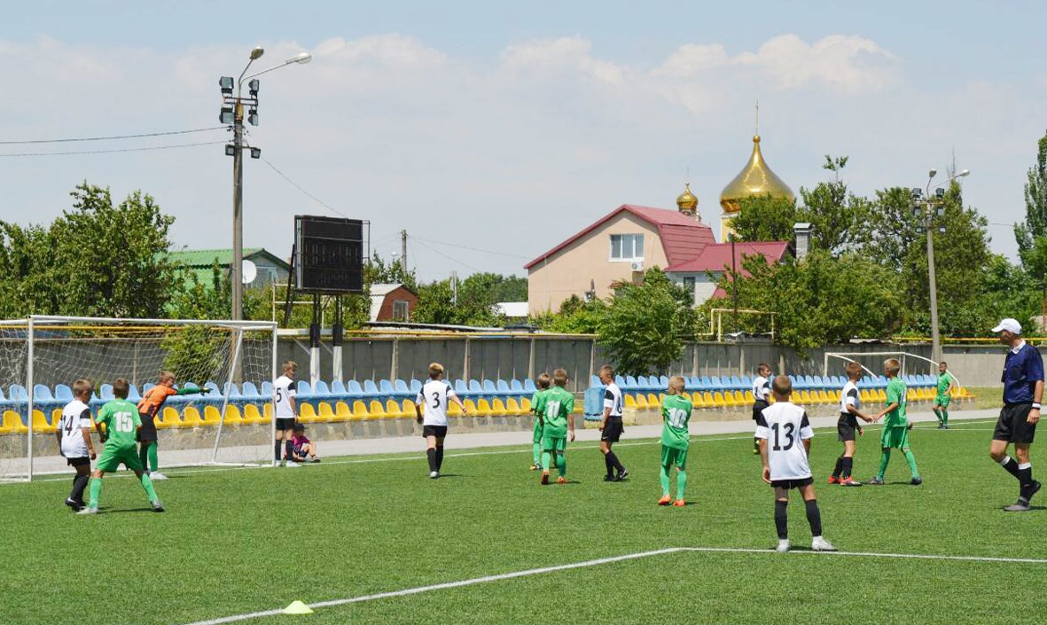 «Бронзу» турніру вибороли юні покровські футболісти
