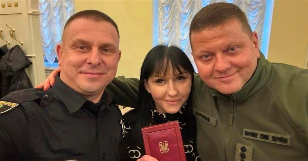 Відому волонтерку Юлію Толмачову нагородили орденом княгині Ольги І ступеня