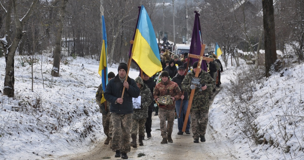 Горішньовигнанський блокпост тепер боронитимуть два Романи: на Чортківщині поховали загиблого Героя