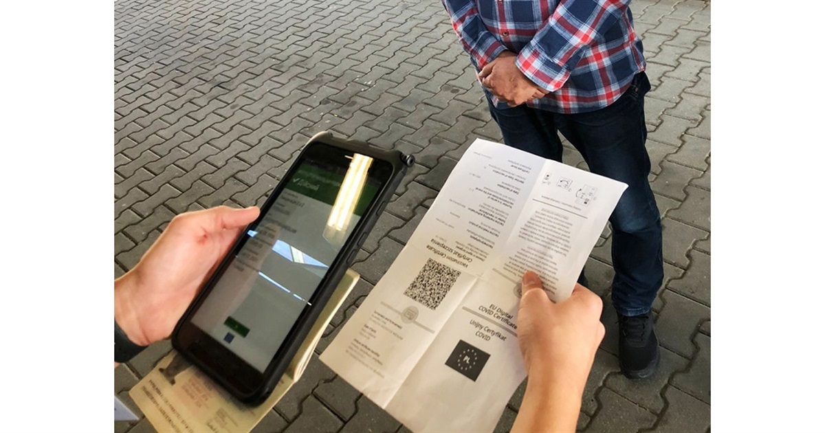Карантинні обмеження у 100% вакцинованих закладах: хто несе відповідальність за порушення?