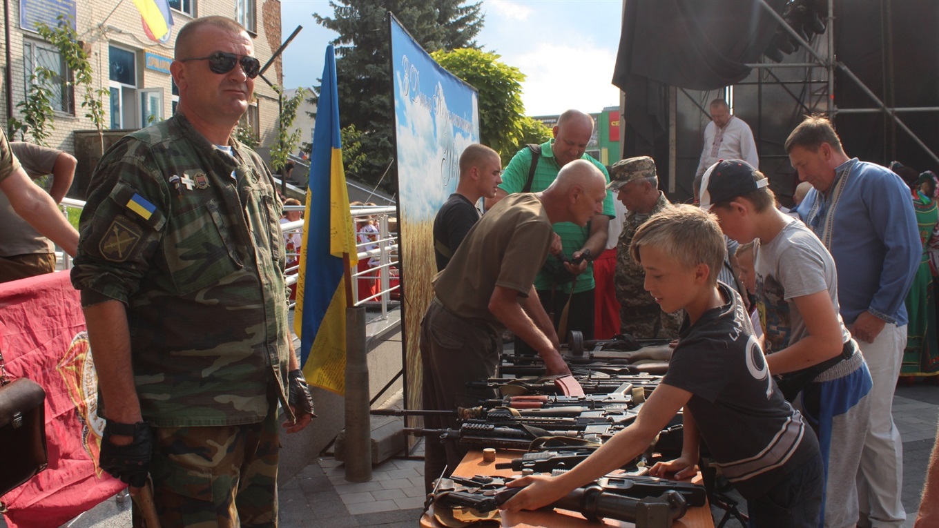 Виставка у Городку. Щоб нагадати городоччанам про тих, хто сьогодні захищає цю незалежність