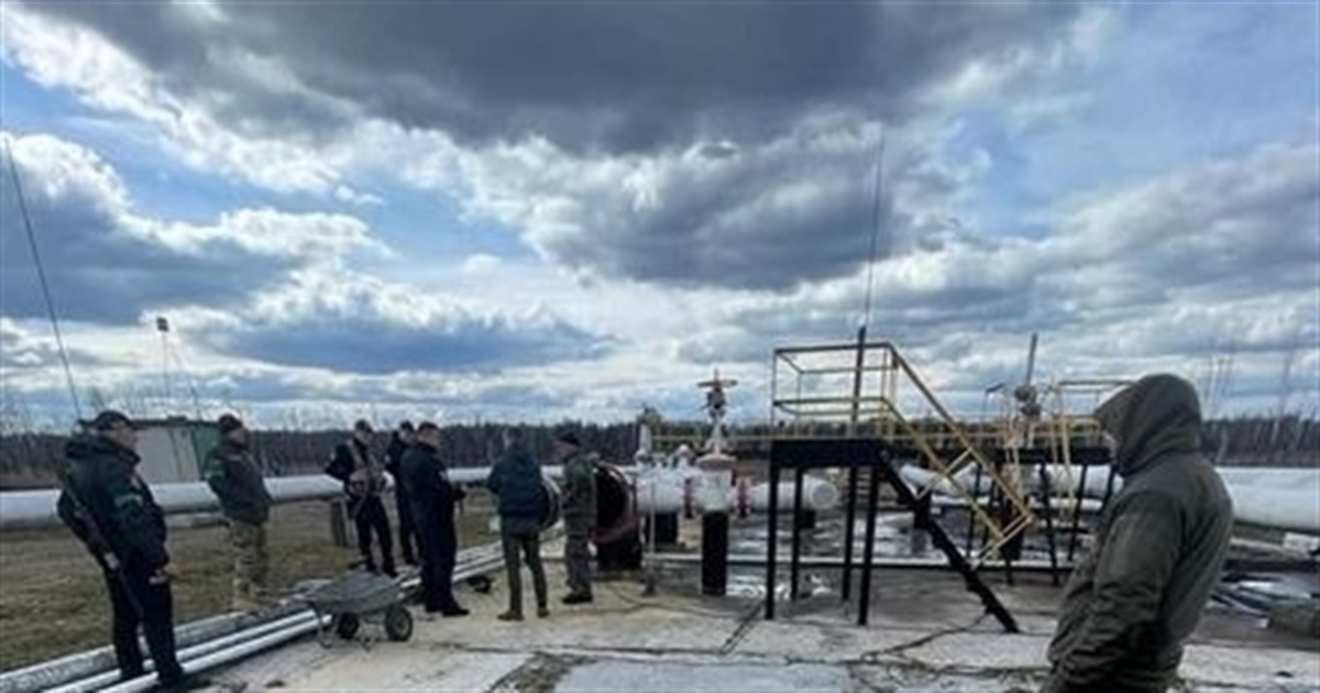 Вибух на нафтопродуктопроводі: на Житомирщині стався витік дизпалива