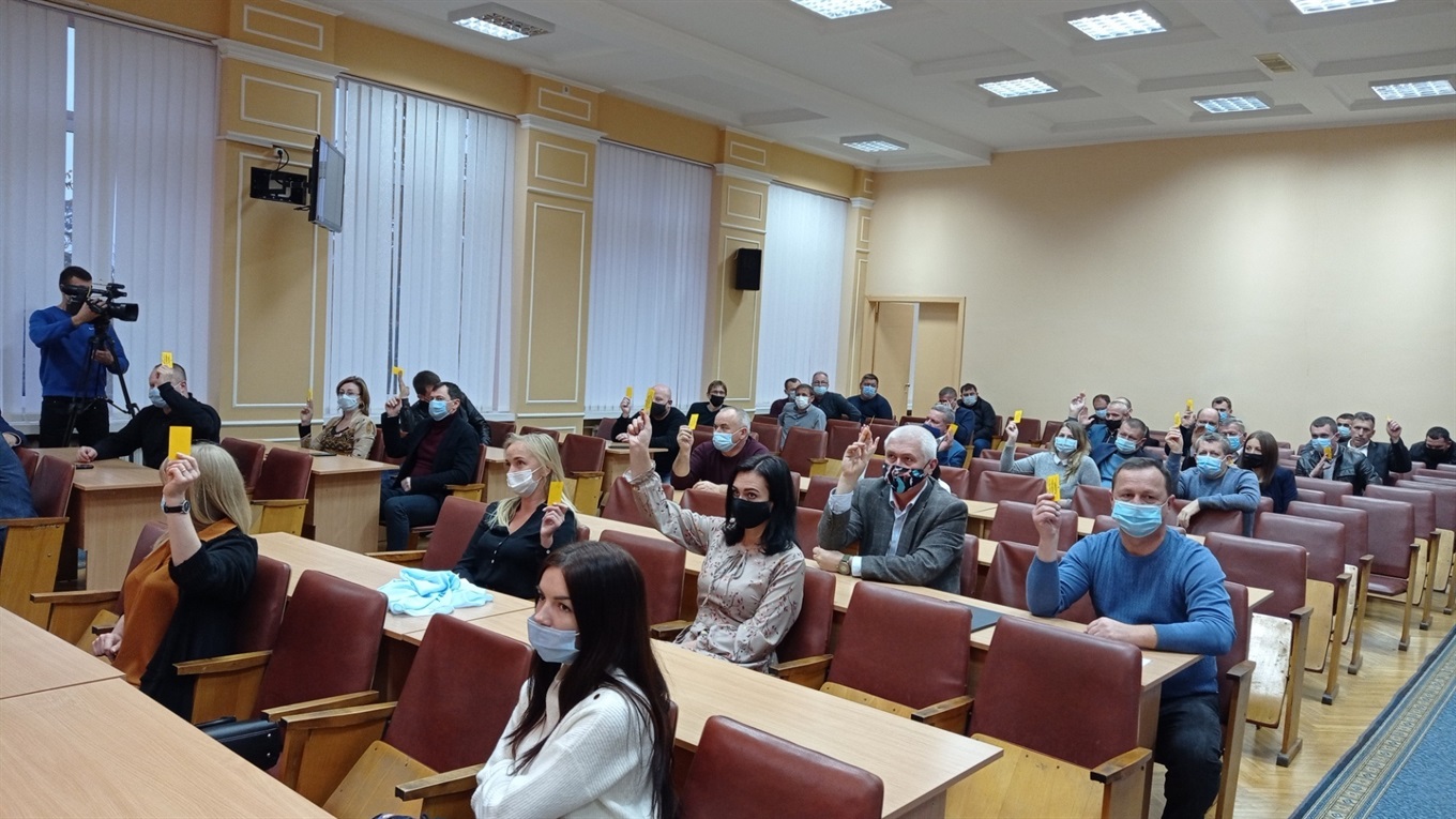 Перша сесія Вараської районної ради – без результату