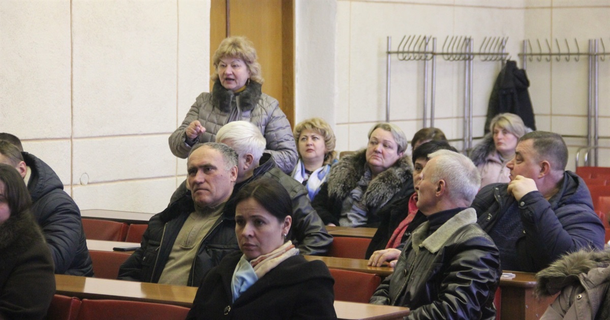 Старости сіл Калинівської громади зустрілись з директором обласної "Укрпошти": про що говорили