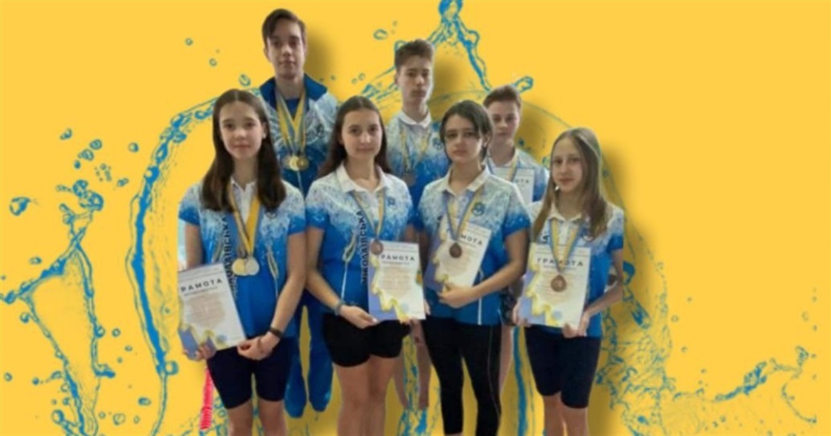 Тринадцять призових місць вибороли южноукраїнці на зимовому чемпіонаті з плавання