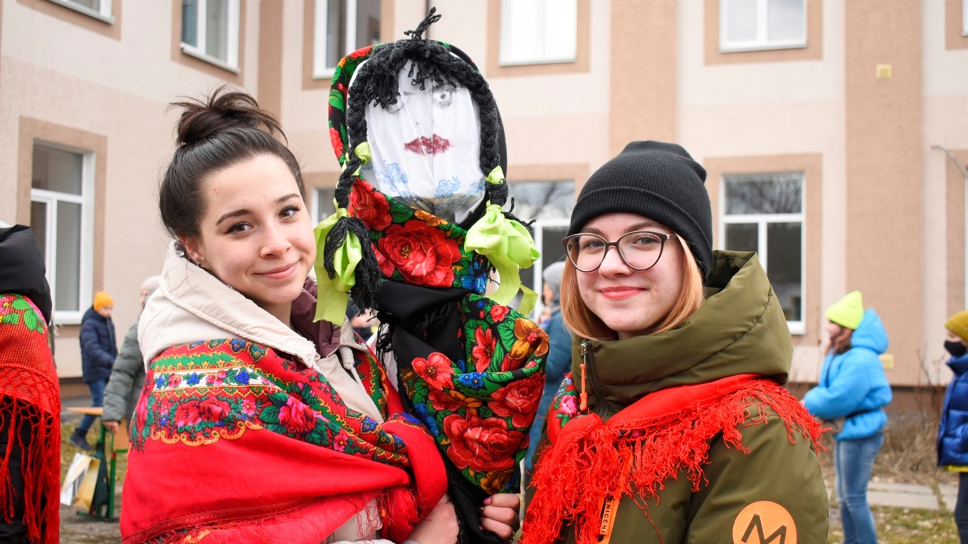 Як у Жмеринській школі №3 весну зустрічали: відео нового челенджу