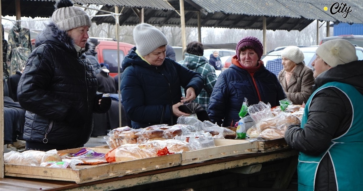 Ціни на ринку "Урожай" у Звягелі 14 грудня: від овочів до живності
