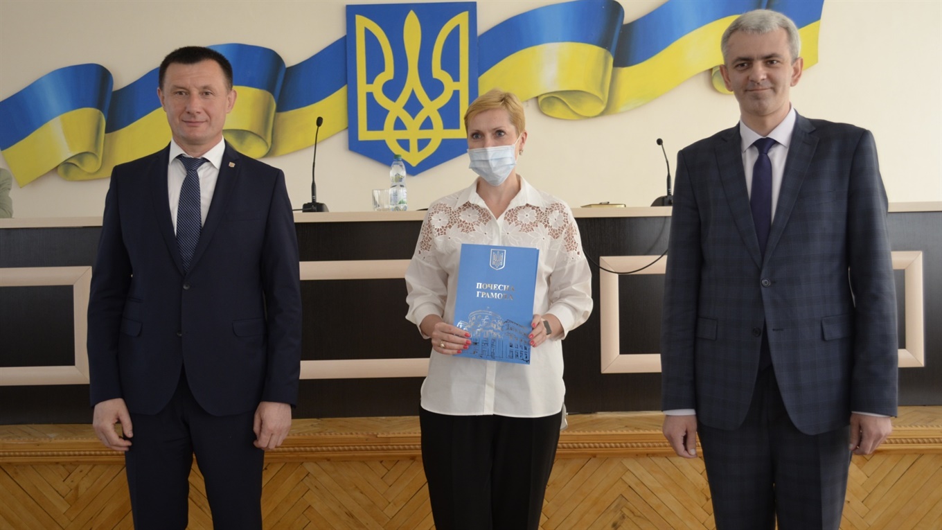 Про освіту, бюджет та благоустрій району: 35 сесія районної ради