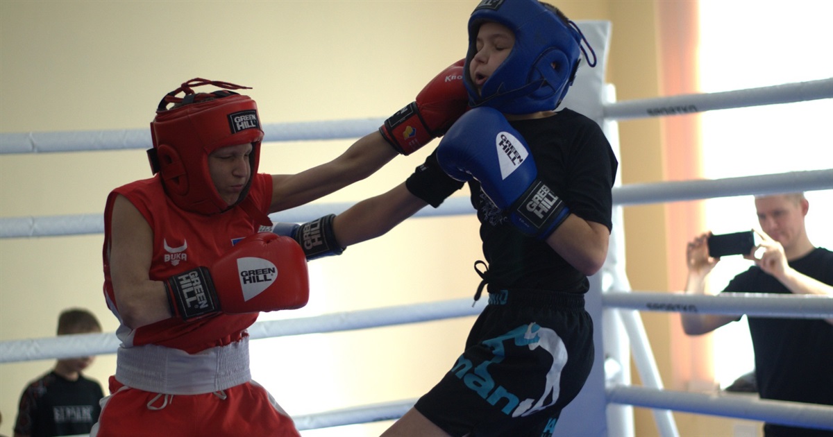 У Сарнах відбувся благодійний турнір з боксу «Open Ring» — зібрані кошти передадуть на ЗСУ