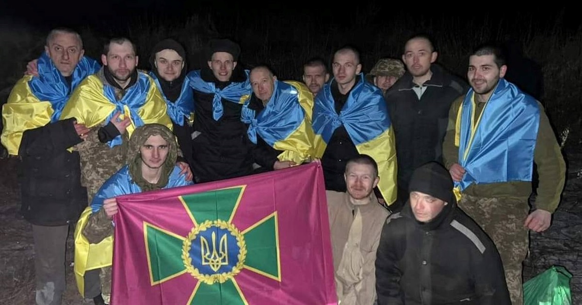 Самый большой обмен пленными: в Измаил вернулись защитники острова Змеиный