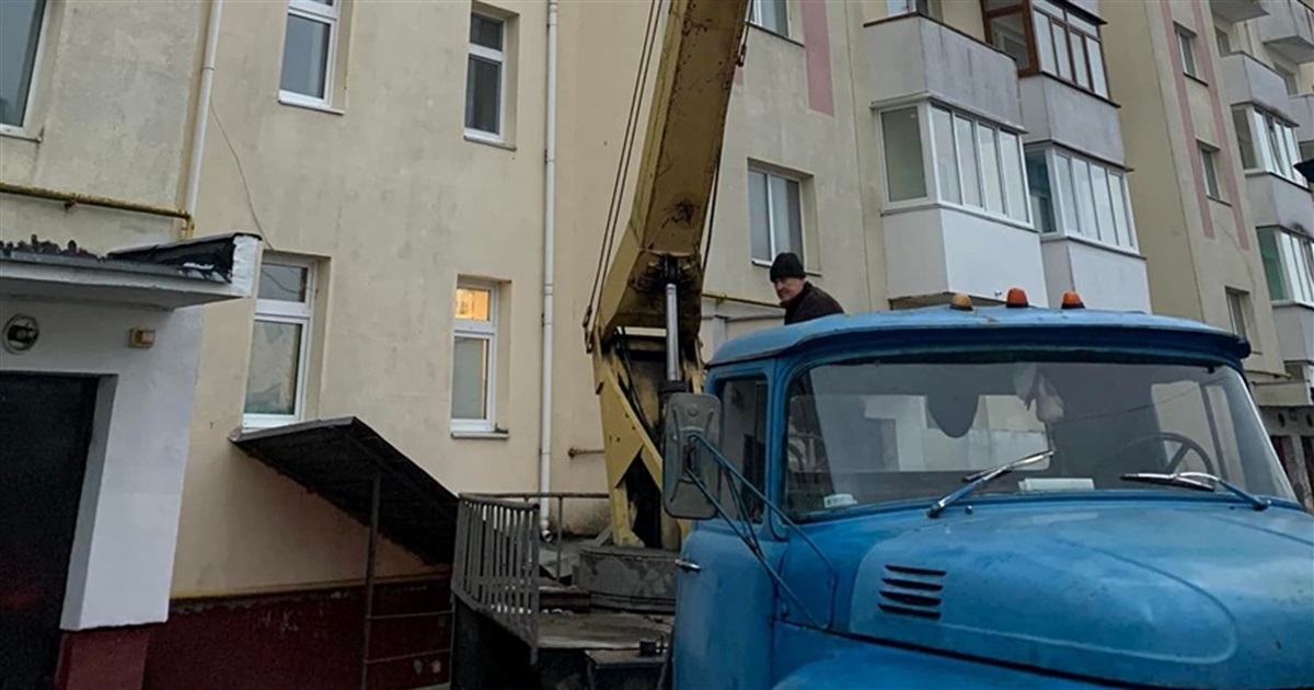 Новини громади: COVID-19 відступає, крадія велосипедів викрили, а зима розпочалася з негоди