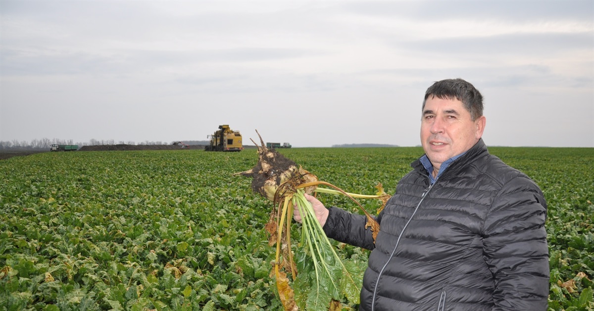Аграрій з Чортківщини Василь Градовий: «Доки ореться земля й вирощується хліб – Україна є і буде!»