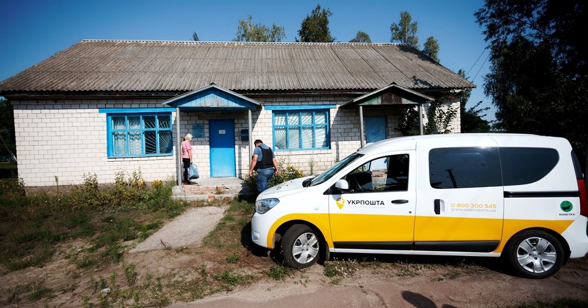 Пересувні відділення Укрпошти гарантують вчасну доставку газет: як це буде на Білопільщині?
