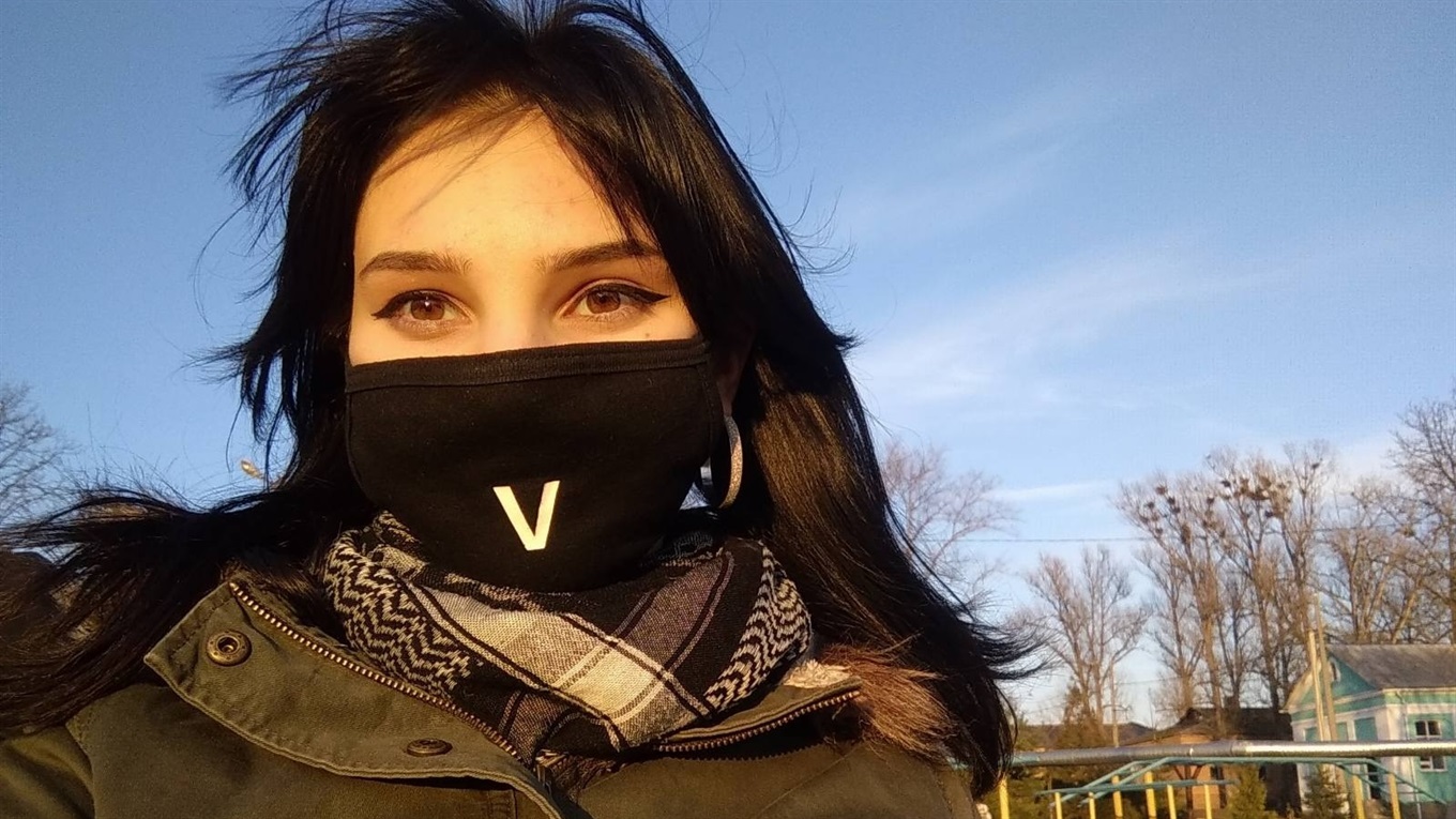 Де і за скільки можна придбати маску, що НЕ захищає від коронавірусу?