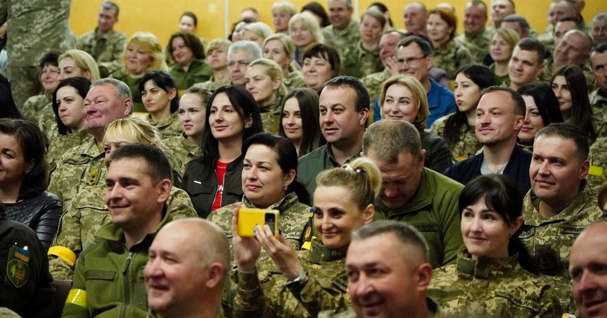 «Україна переможе!» - зірки шоу-бізнесу разом з військовими