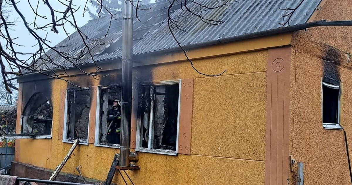 Згоріла хата матері двох наших захисників зі Жмеринки: просимо допомоги