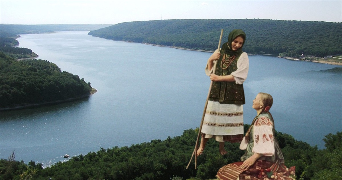 За легендою вишиванка народилася на схилах Дністра. Які вони - вишиванки Дністра, де їх побачити